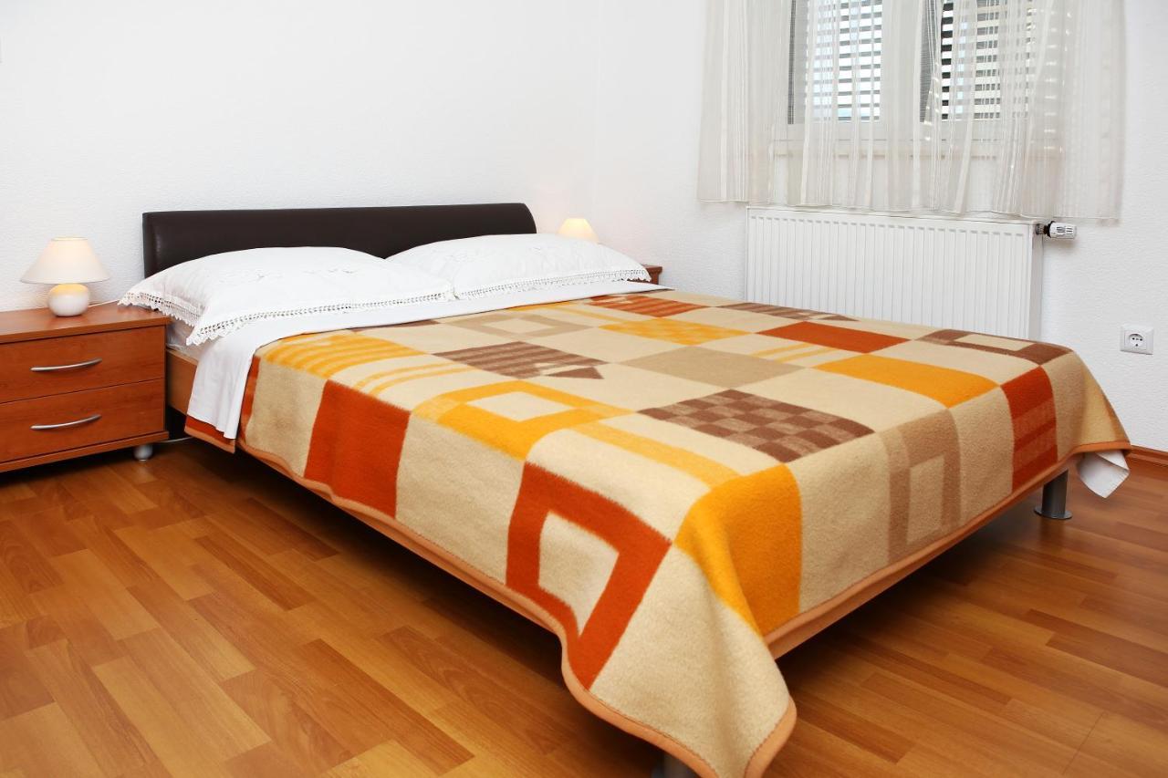 Apartment Matea Трогир Екстериор снимка